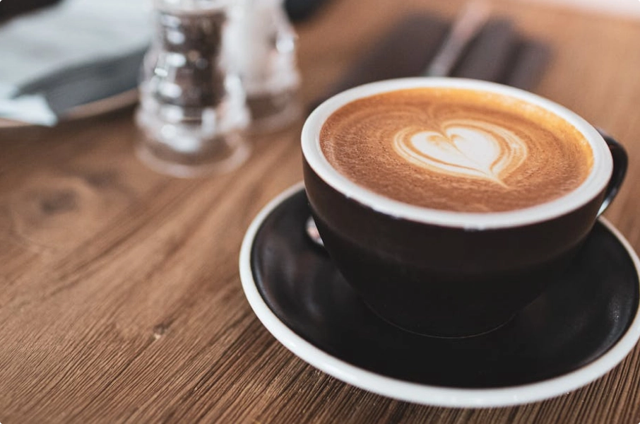 Cup of specialty coffee for subscriptions — Poesía Mestiza